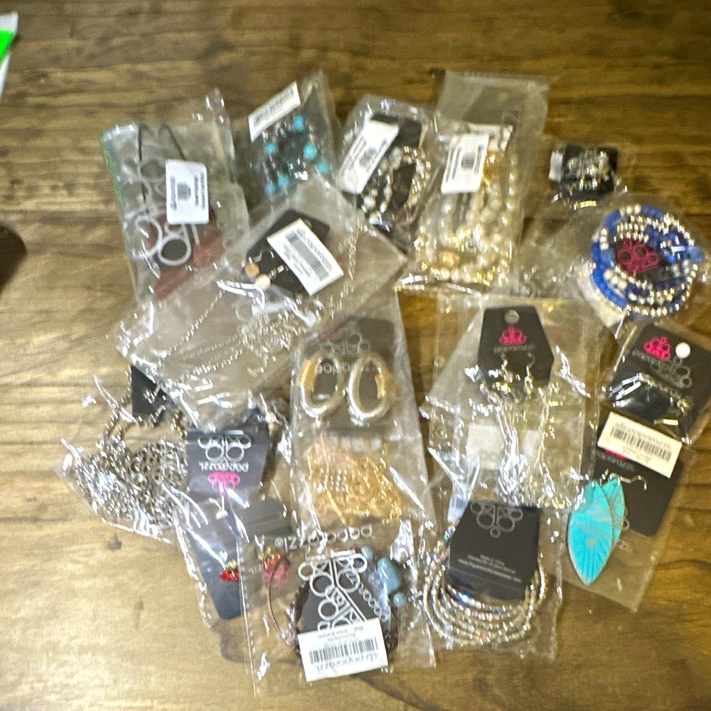 Paparazzi Women's Mixed Lot Earrings Necklace Bracelet Multicolor 20+ pcs